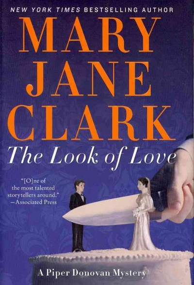 The Look of Love: A Piper Donovan Mystery Book{BK}